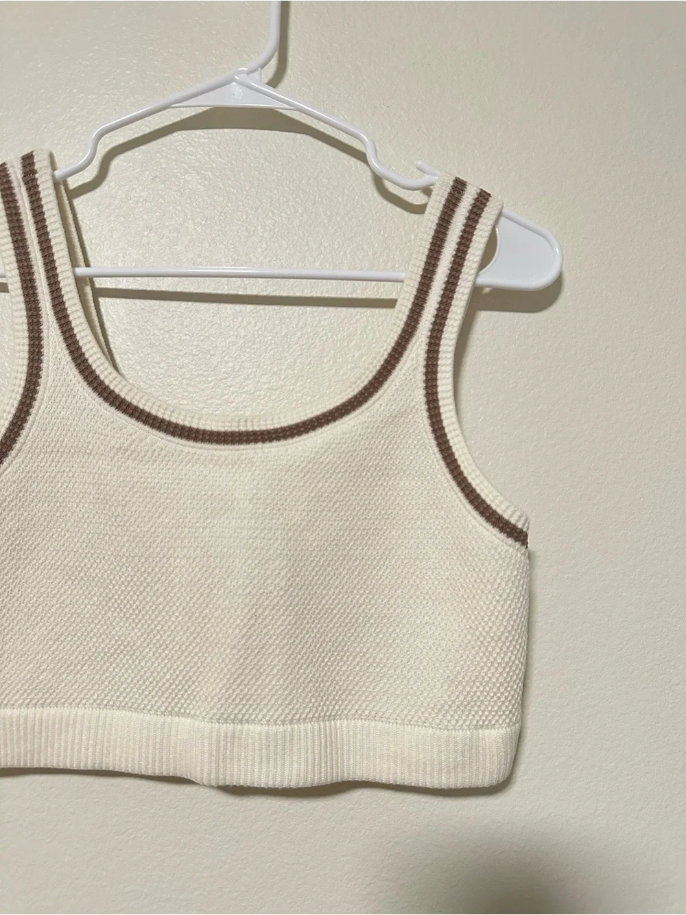 ALO Yoga comfortable scoop